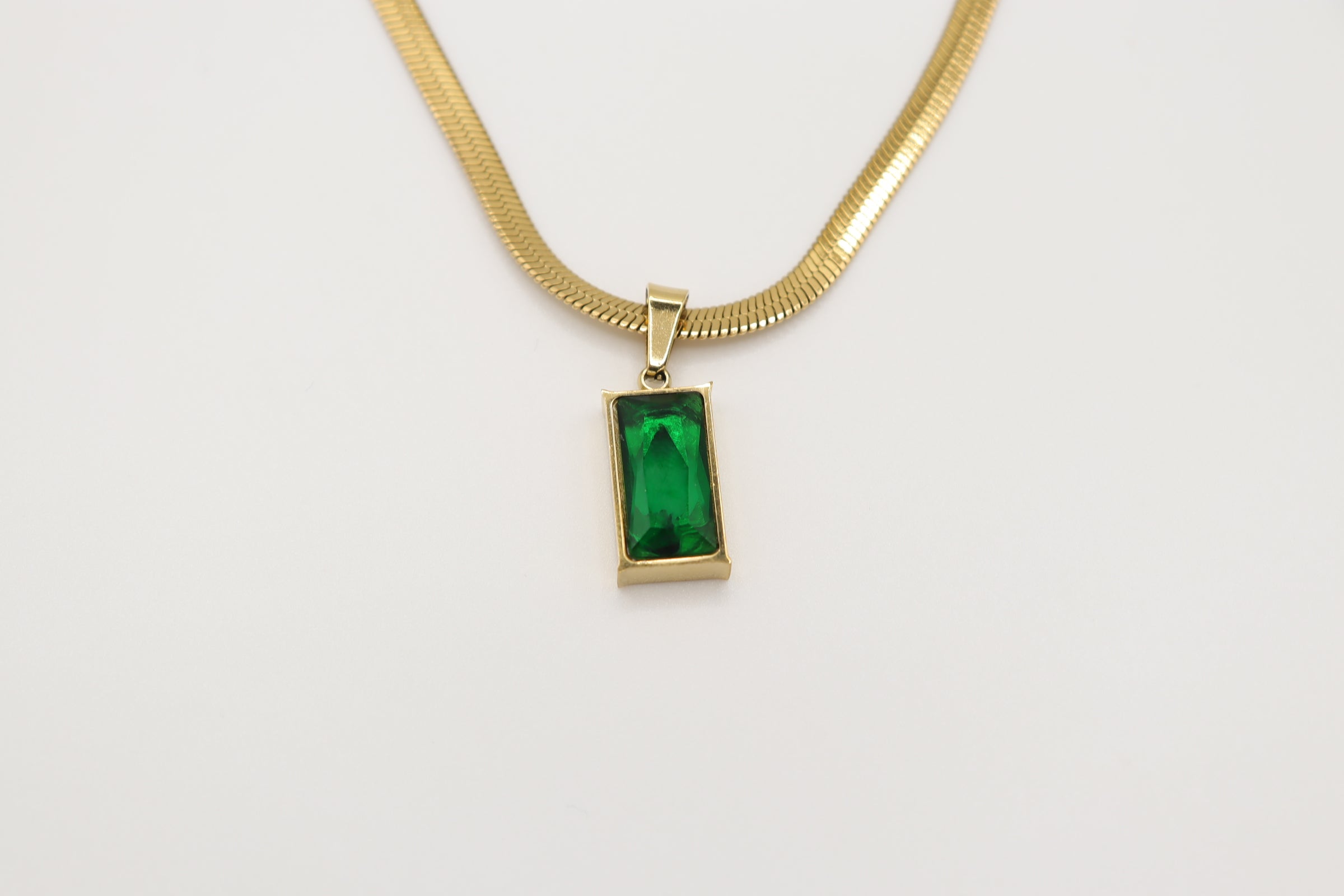 Collier Pendentif Émeraude - Acier Inoxydable Doré
