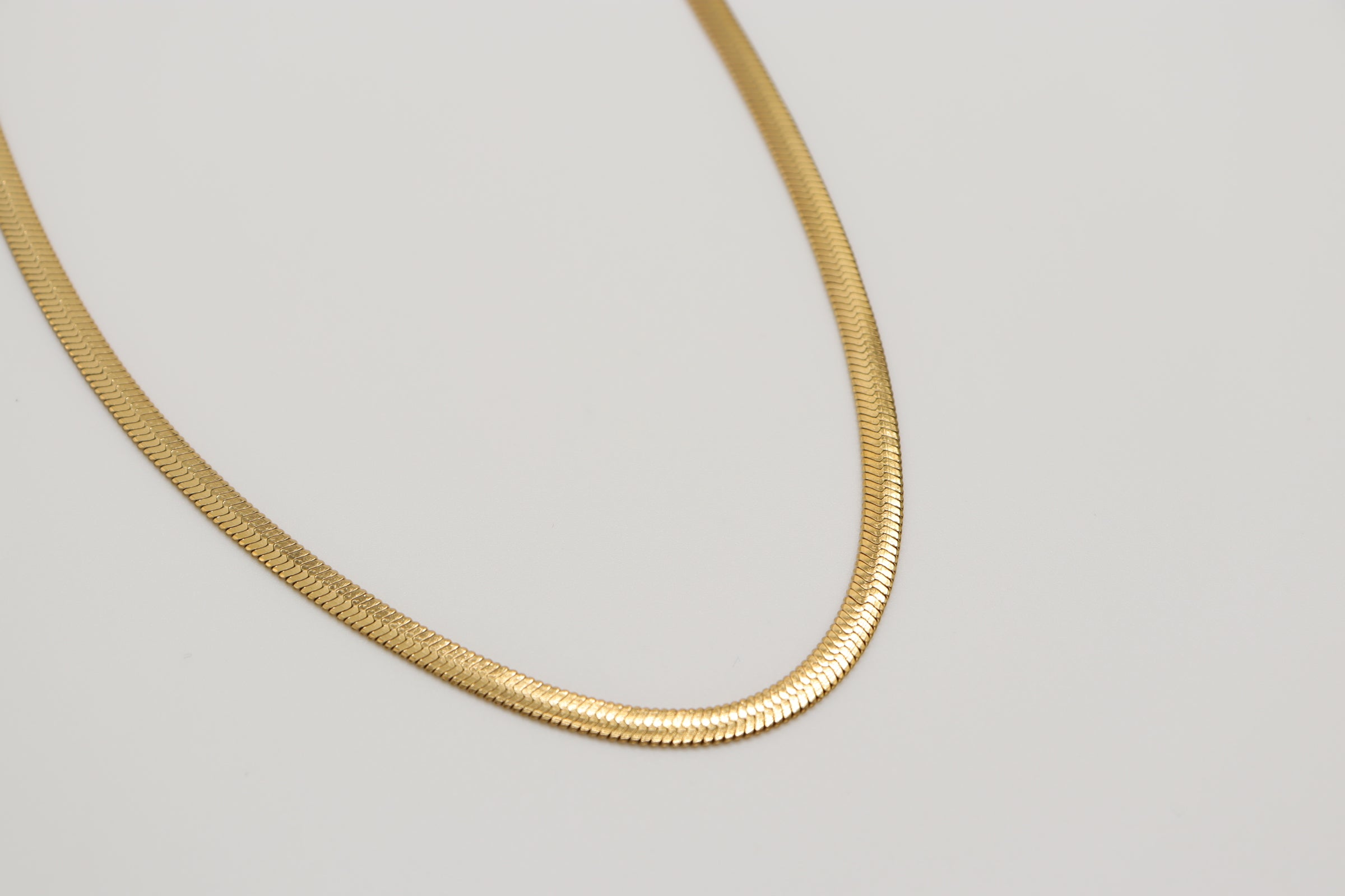 Collier Snake Fin - Acier Doré Inaltérable